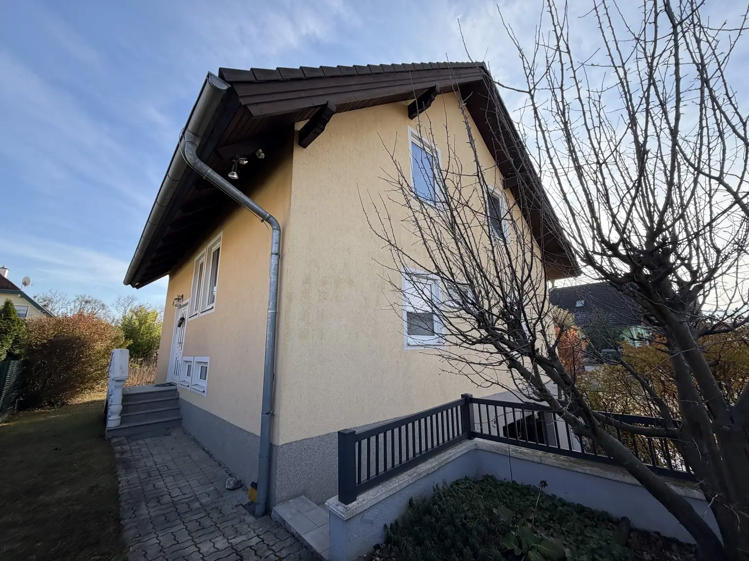 Charmantes Haus mit Schwimmteich