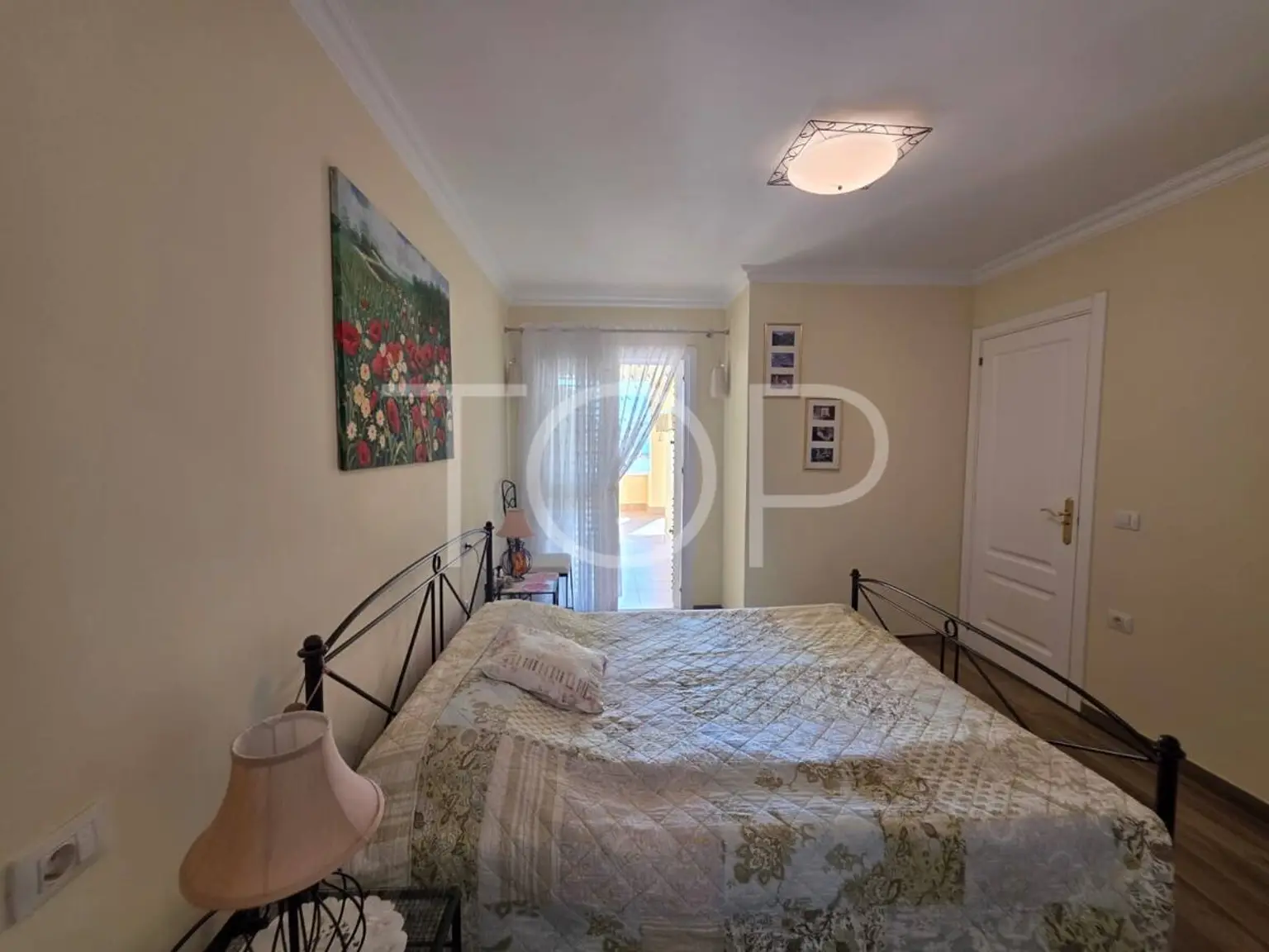 ee4ff1cf-44bb-4f24-adc8-e0a9dee3e521