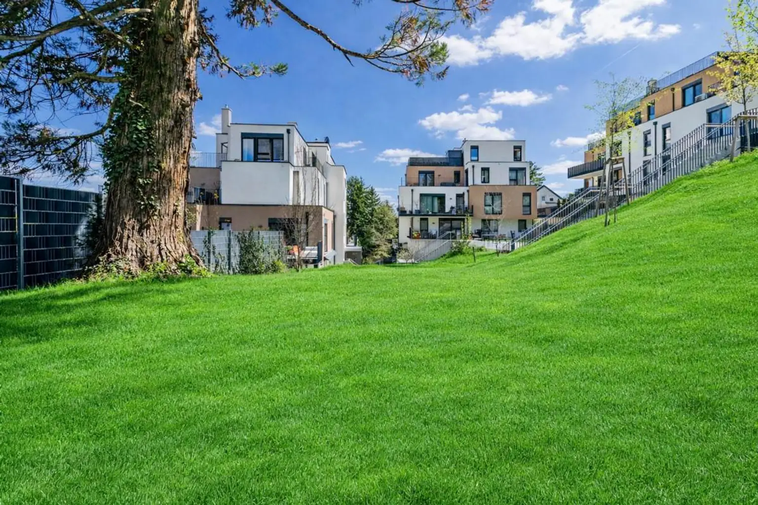 N | ++ GRÜNE LAGE, GROSSE RÄUME ++ VIER Zimmer Wohnung | Prima Service Immobilien