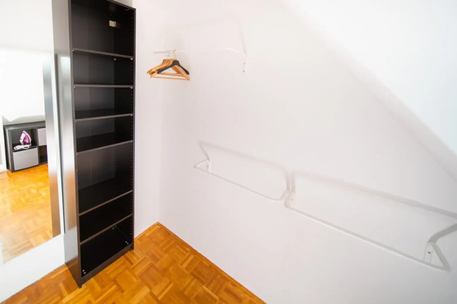 Charmante und helle Masionette-Wohnung ! Wunderschön möbliert !