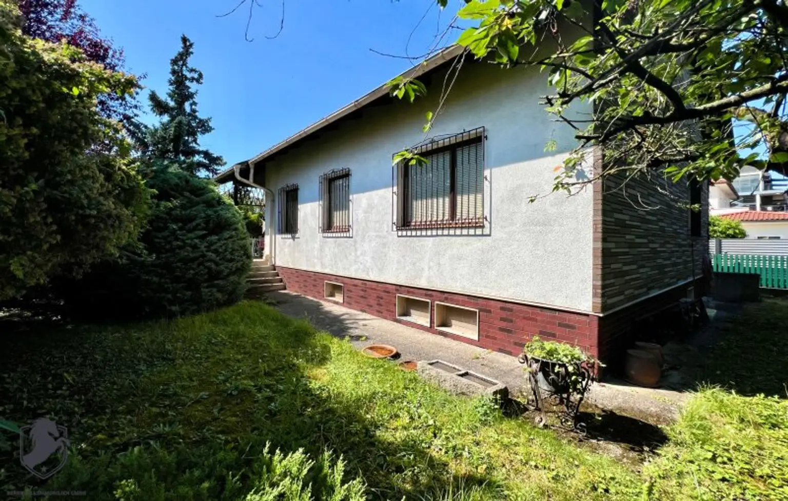 Einfamilienhaus mit großzügigem Grundriss und gepflegtem Zustand