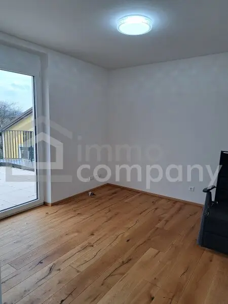 Exklusives Penthouse mit 3 Terrassen und 2 Stellplätzen in Wildon - Luxuriöses Wohnen im Grünen für 349.000,00 €!