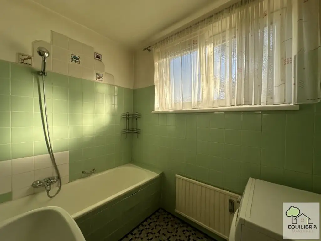Renovierungsbedürftige 3-Zi-Wohnung Obere Stadt inkl. Stellplatz