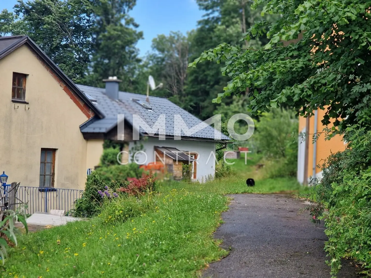 Mehrfamilienhaus in Puchenstuben