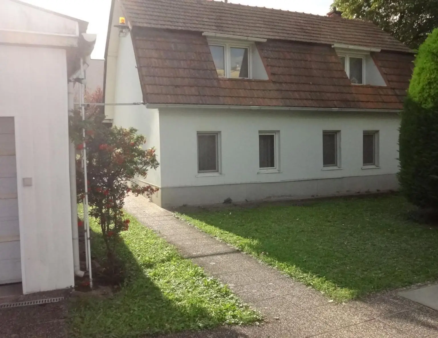 Grundstück mit Altbestand in attraktiver Wohngegend in Oberlaa !