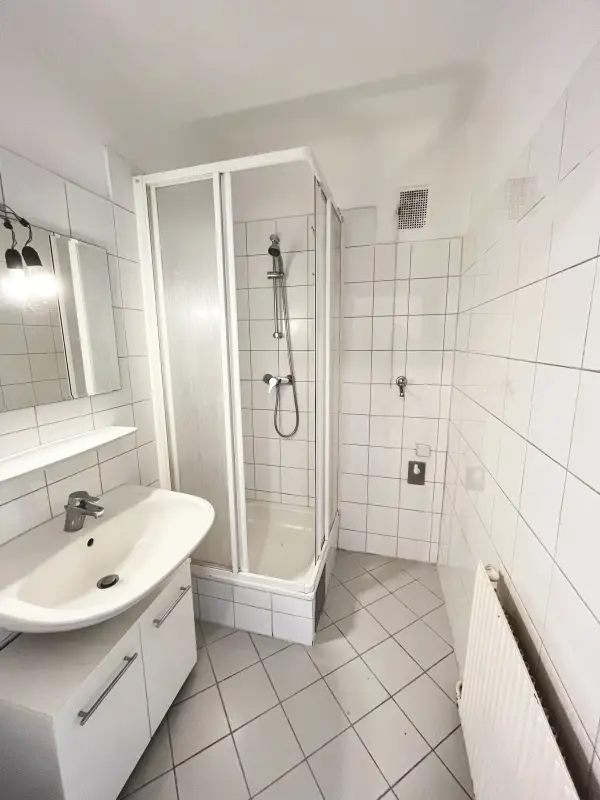 Geräumige 2-Zimmer Wohnung nahe Schweizergarten!