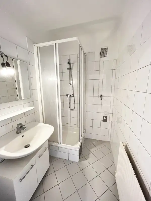 Geräumige 2-Zimmer Wohnung nahe Schweizergarten!