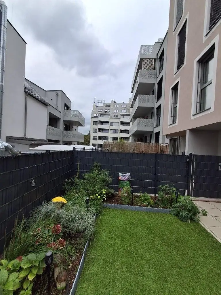 "Single-Hit! Neue vollausgestattete Garten-Wohnung mit PP nahe U1 DZ"