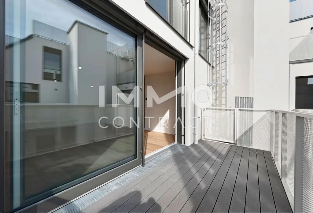 NEW! Modernes Dachgeschoss mit großer Loggia und Weitblick. ERSTBEZUG!