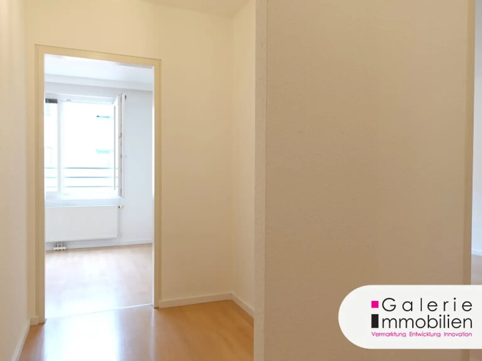 VIDEO: Schöne, helle 3-Zimmer-Loggiawohnung mit Klima, Grünblick, separater Küche, zentral begehbar!