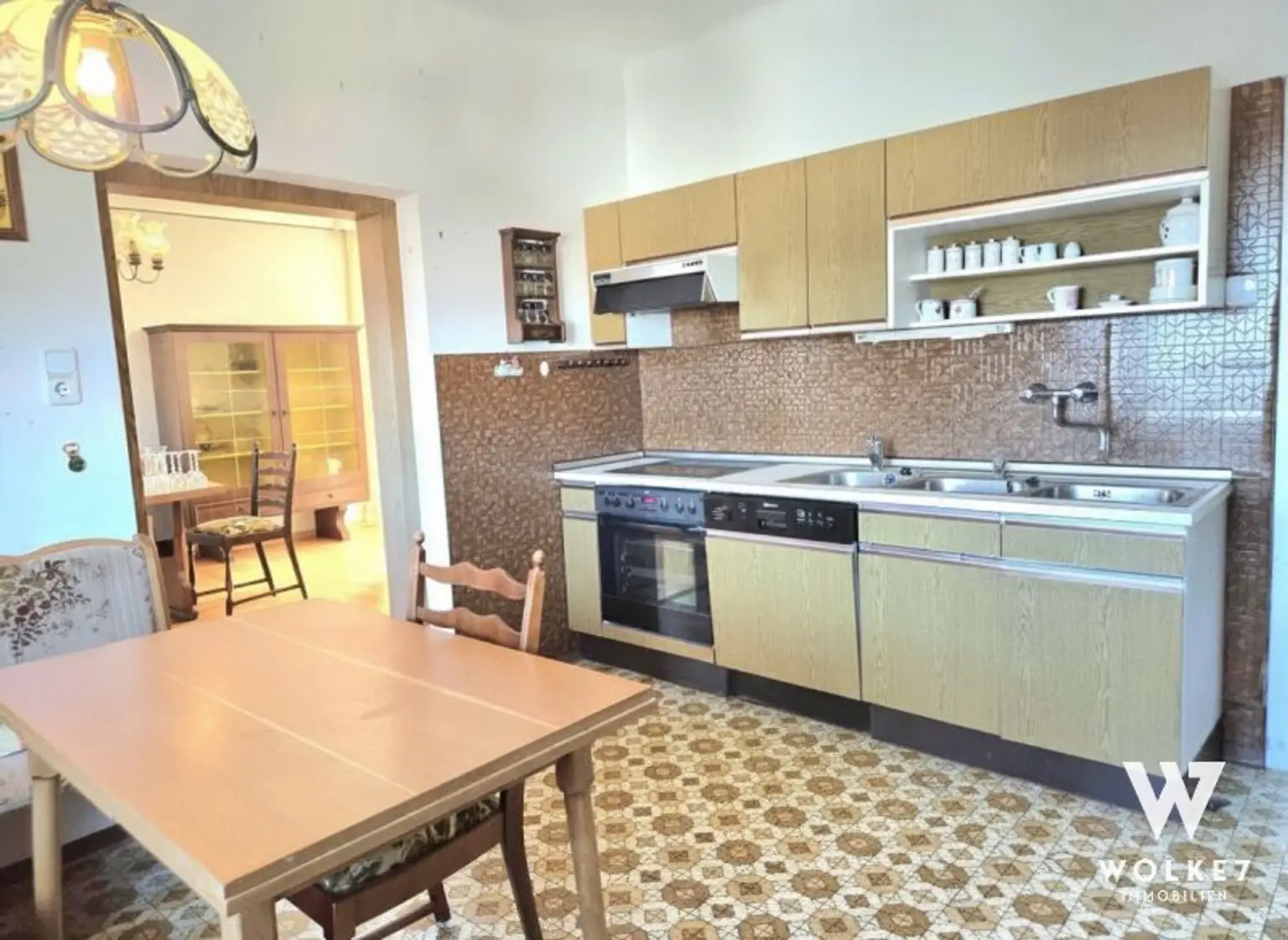 +++TOP-LAGE+++ in Leobendorf | Sanierungshaus | ca. 178 m2 Nutzfläche | Garage | Garten | Fernblick | 40% Bebauung möglich BK I,II