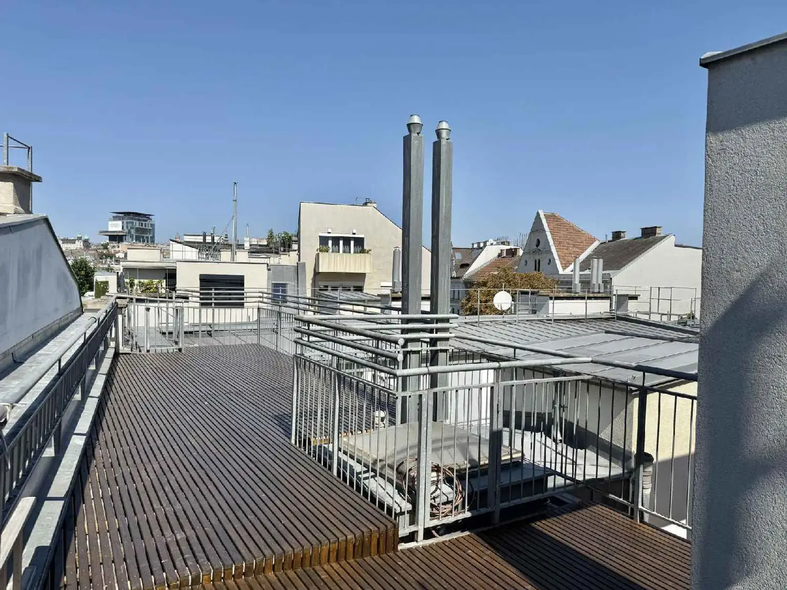 Wunderschöner Dachgeschoß zwischen Schlossquadrat und Naschmarkt