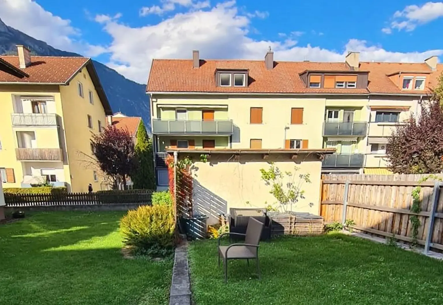 Landeck - Haus - Gartenfläche