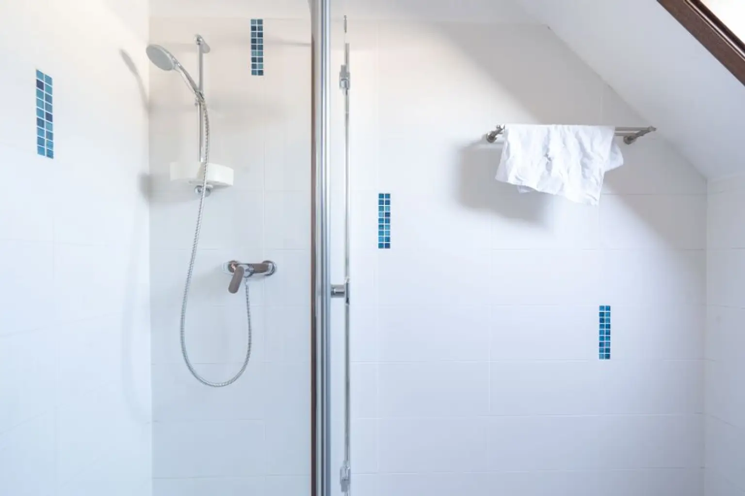 Toplage von Leonding: 7-Zimmer-Einfamilienhaus mit Pool & traumhaftem Ausblick zu kaufen