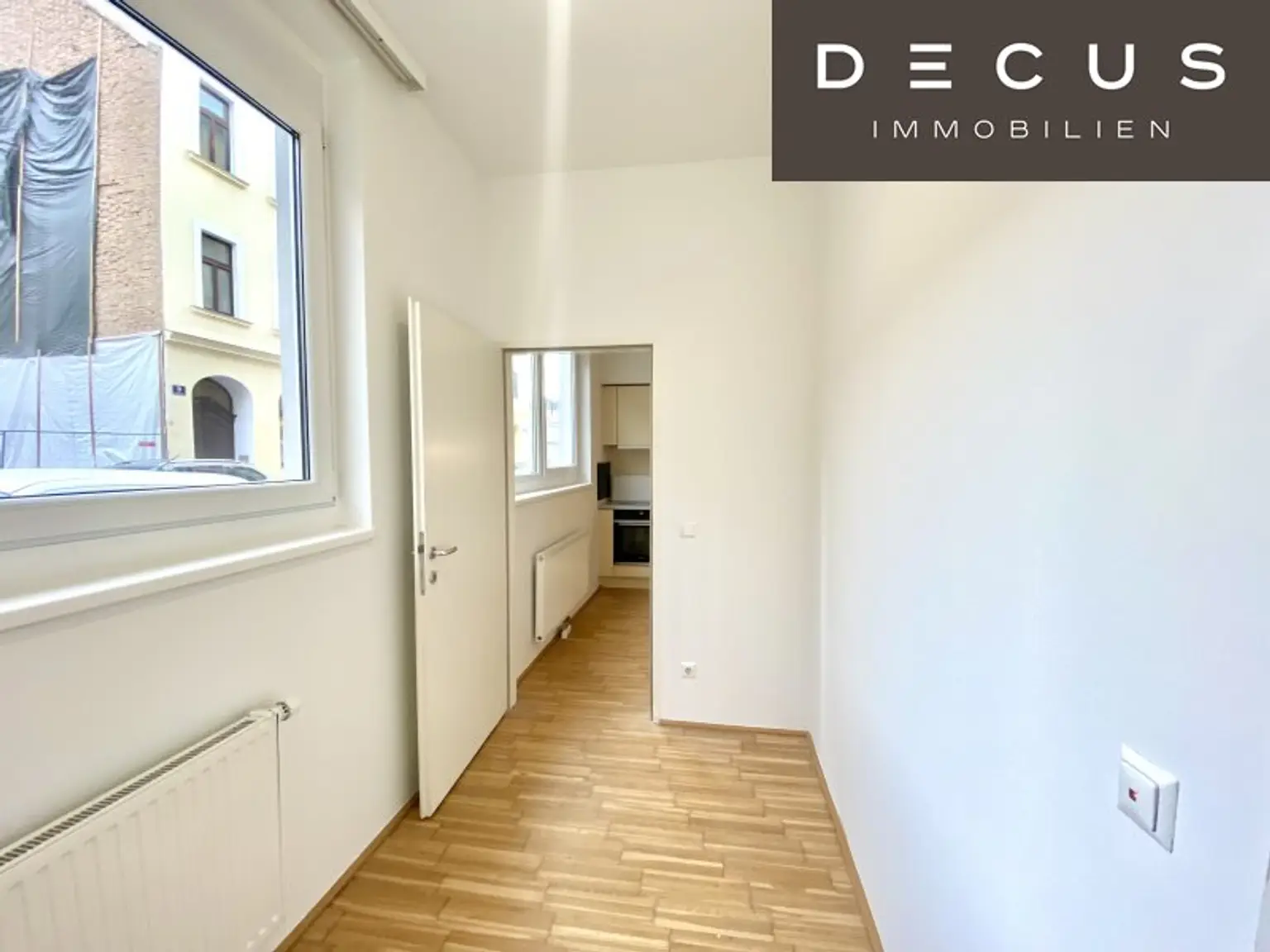 * AB DEZEMBER * 2 ZIMMER WOHNUNG * MIT BALKON * NÄHE HAUPTBAHNHOF UND KEPLERPLATZ * TOP INFRASTRUKTUR