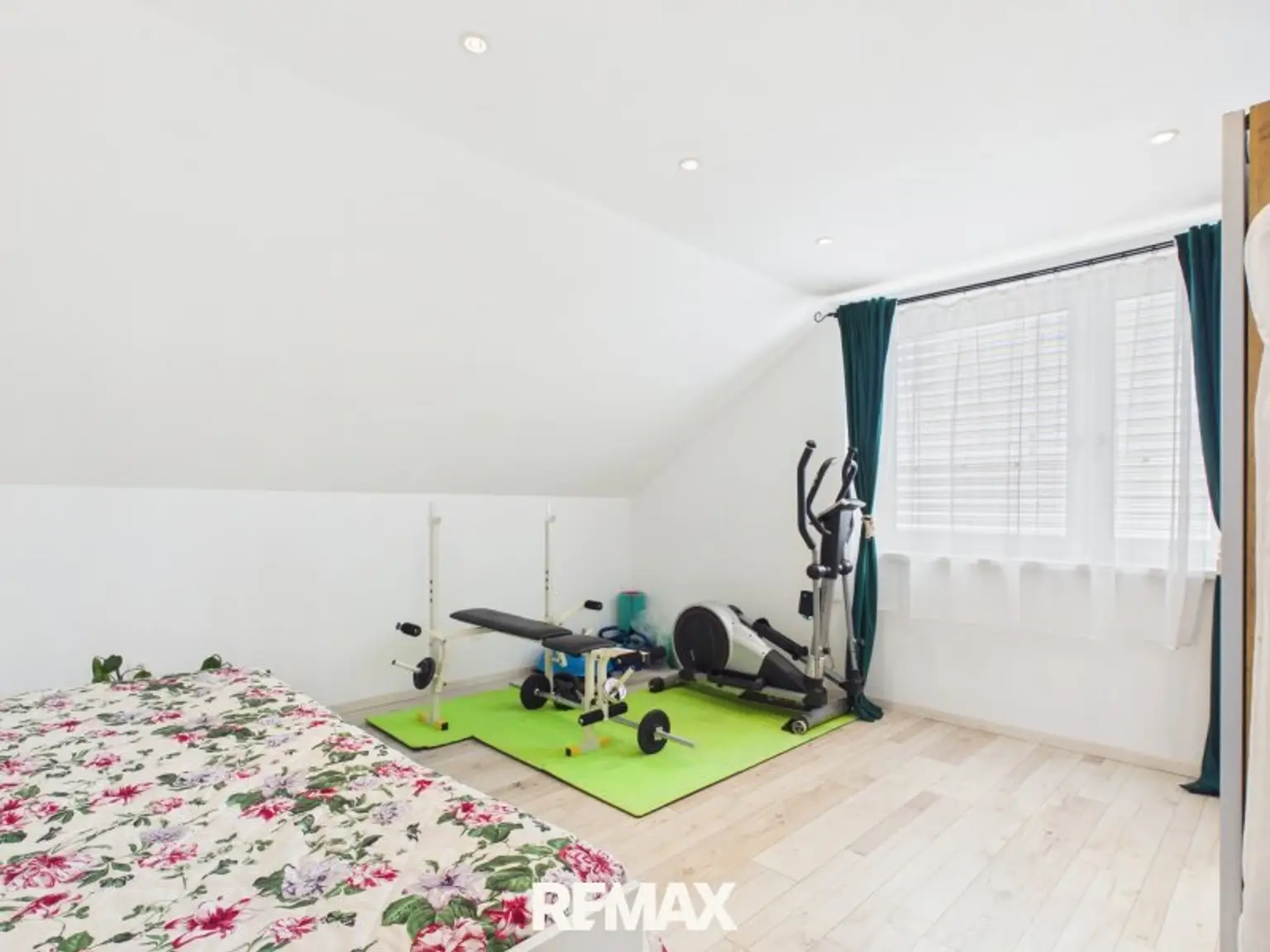 Zimmer 1 OG