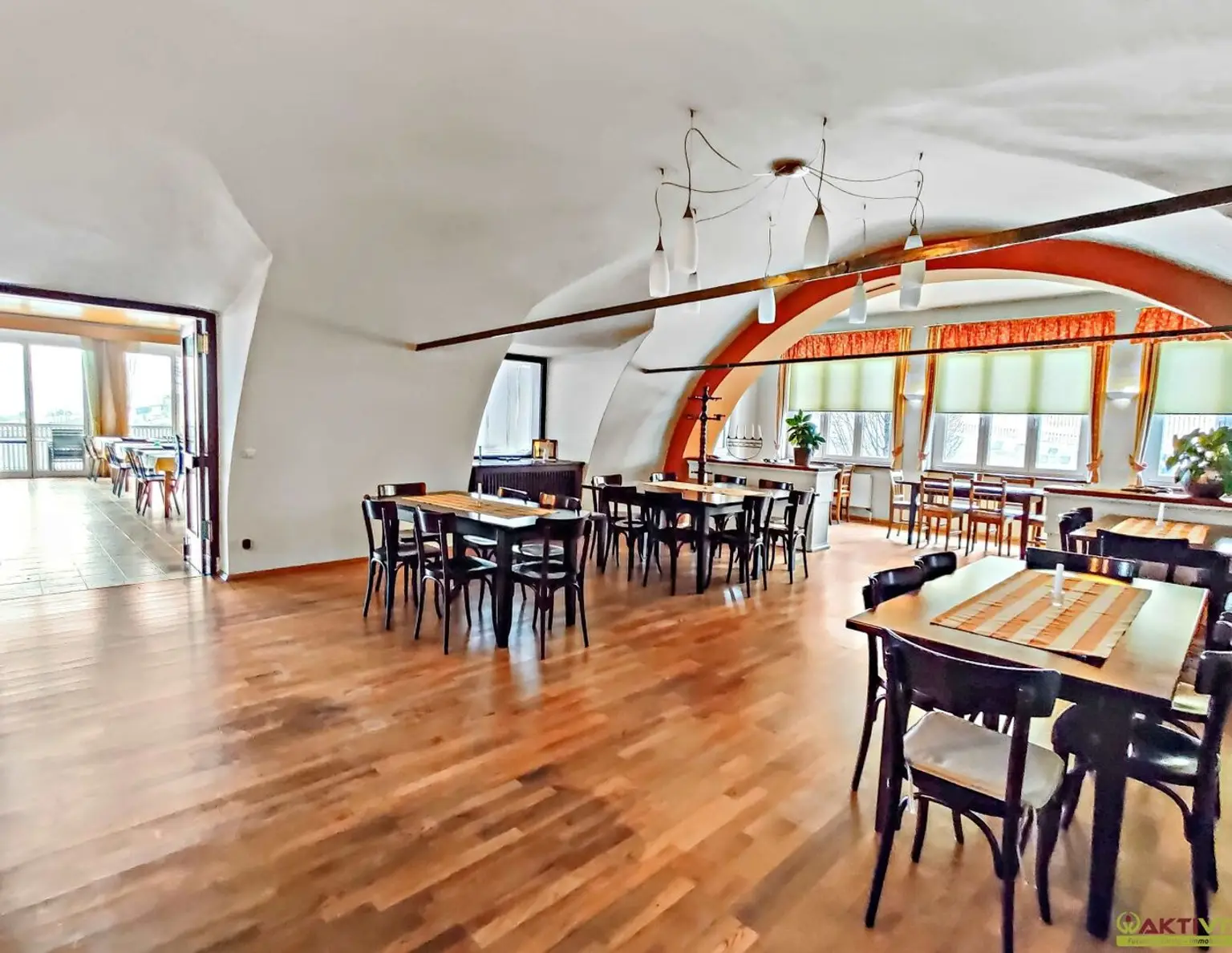 Vielfältiges Potential in Straden. - Gastro-Pension mit Betrieb, Wohnung und umfassenden Nebenflächen.