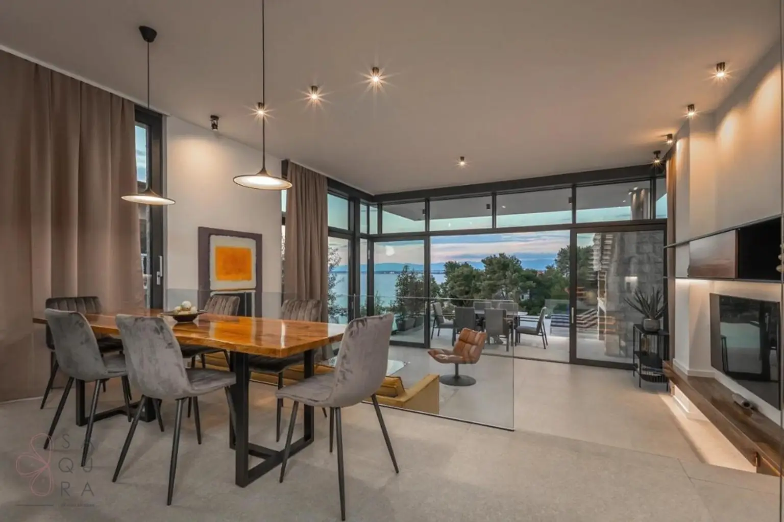 Stilvoll investieren – Exklusive Seafront-Villa auf Ugljan mit Meerblick & Vermietungspotenzial