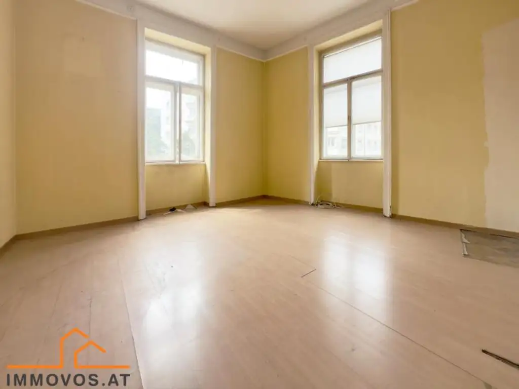 sanierungsbedürftige 2-ZIMMER ALTBAUWOHNUNG