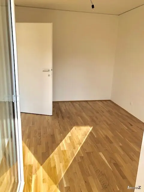 Blick von Terrasse ins Schlafzimmer