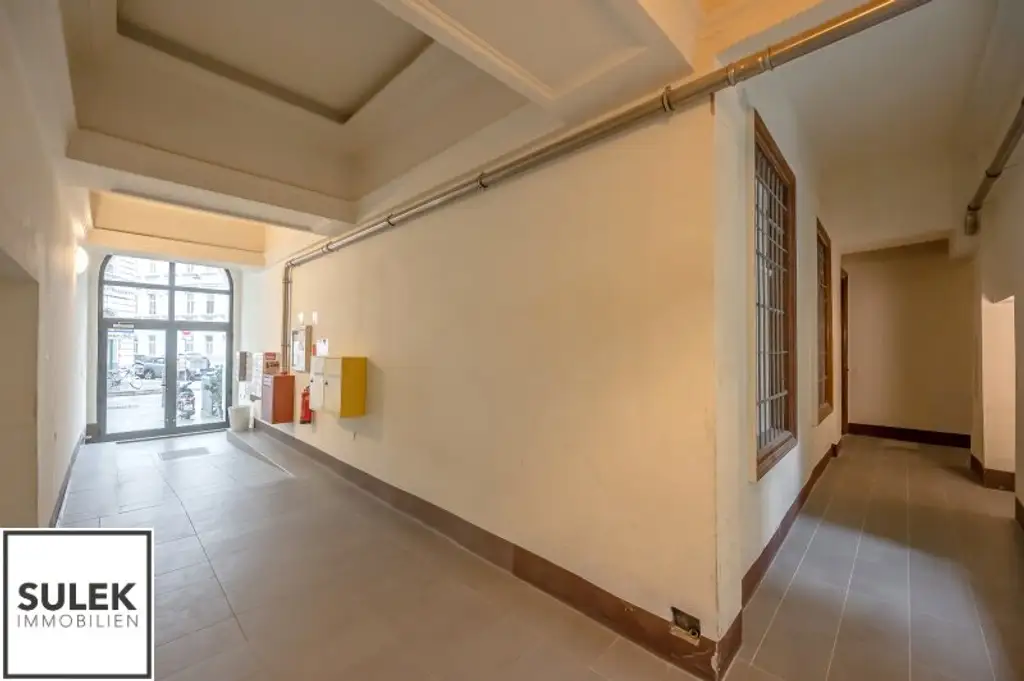 *** Fugbachgasse 7: Generalsanierte 3 Zimmer Altbauwohnung mit praktischem Grundriss und Balkon *** Nähe Augarten ***