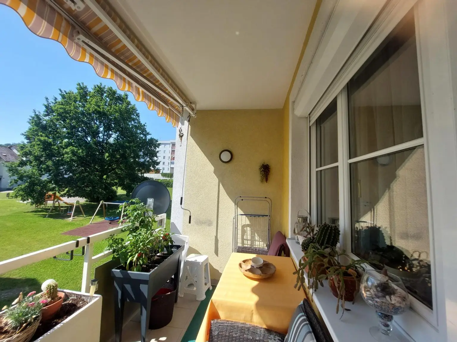 gemütliche Loggia für den Morgenkaffee oder die Kr