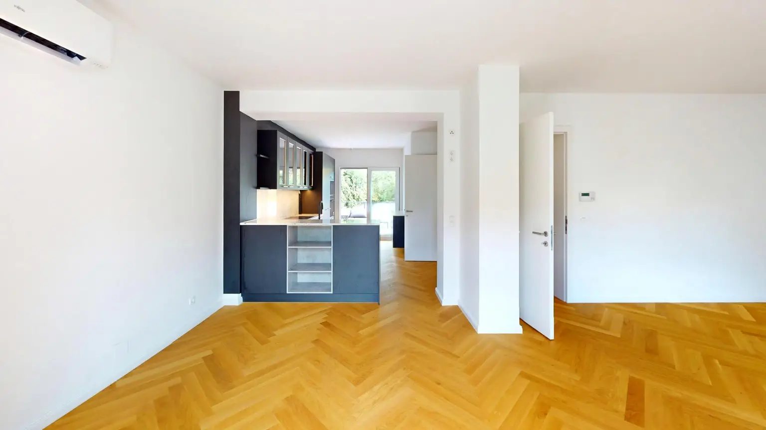 ETWAS GANZ BESONDERES Neuwertige Villa in Grün und Ruhelage nähe Alte Donau mit gepflegtem Garten in privilegierter Lage Wien 1210