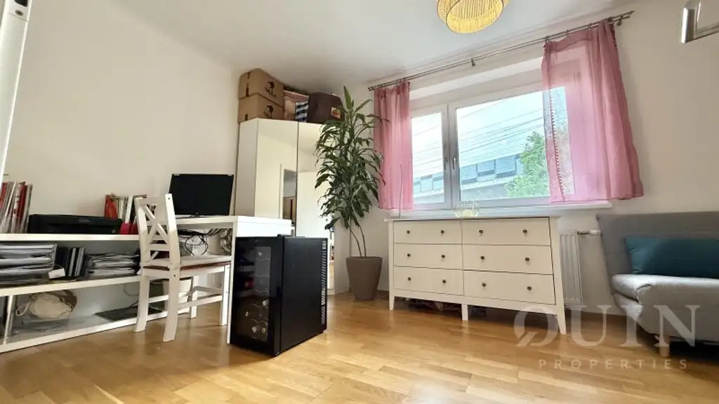 Moderne 3-Zimmer-Wohnung mit Balkon in Hetzendorf – kernsaniert & bestens angebunden
