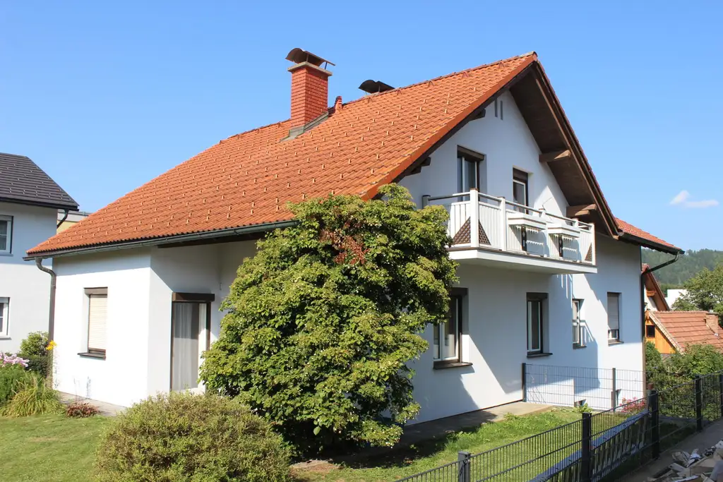 Schönes Wohnhaus in bester Lage in Weißkirchen