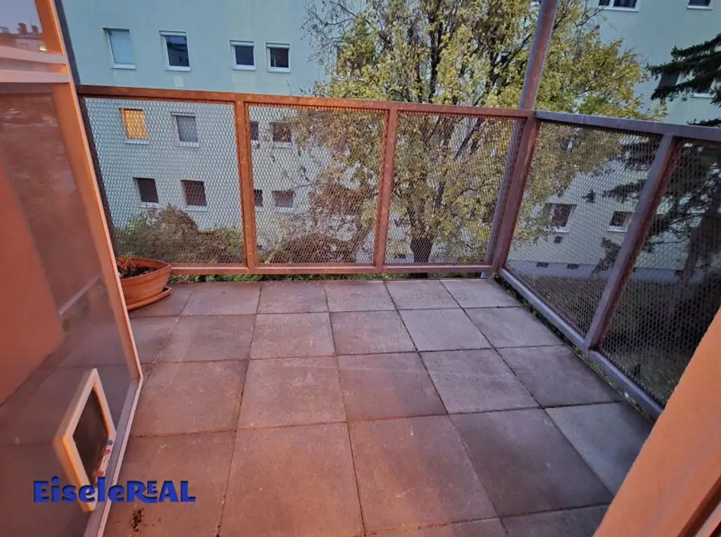 Tolle 3 Zimmer Wohnung – Balkon - Tiefgaragenplatz