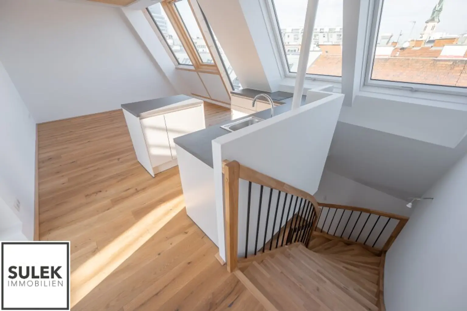 traumhafter 2-Zimmer-DG-Erstbezug mit hofseitiger Terrasse