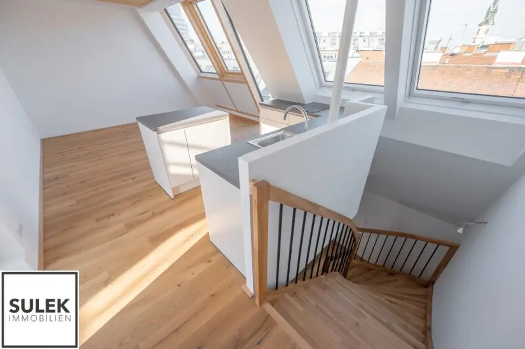 traumhafter 2-Zimmer-DG-Erstbezug mit hofseitiger Terrasse