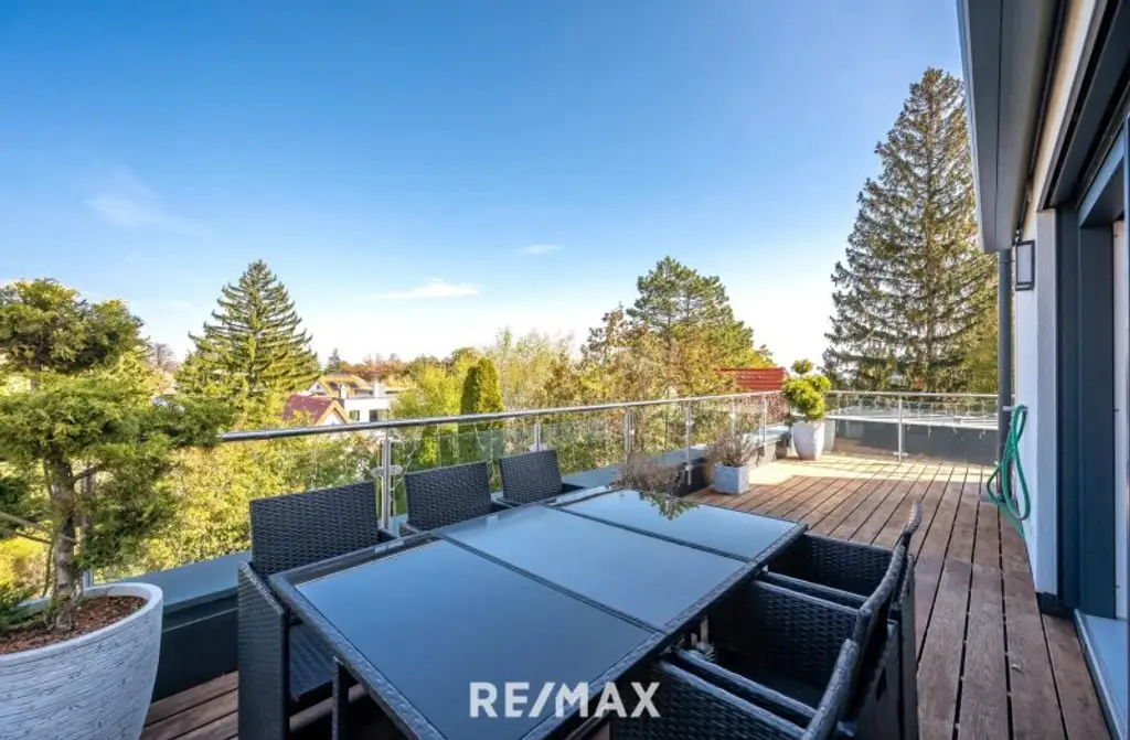 WOHNEN MIT STIL | KOMFORT | LUXUS UND SWIMMINGPOOL in Grünruhelage.