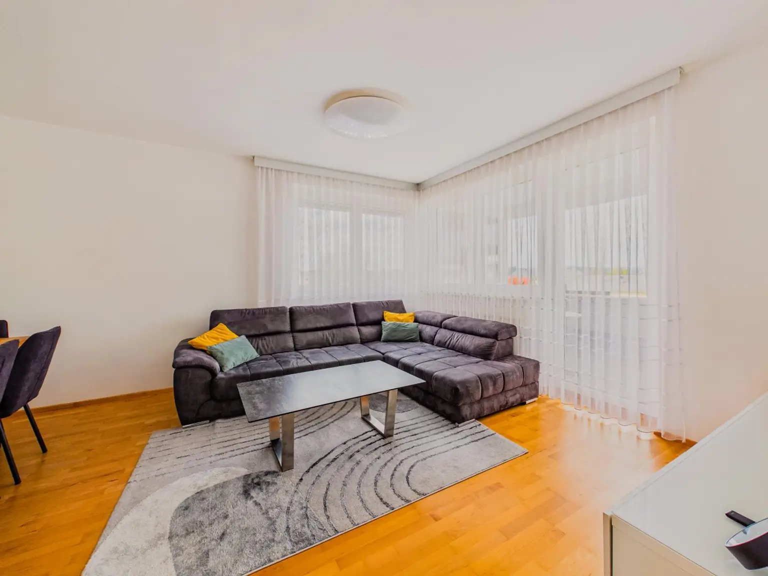 Wohn- und Essbereich 5