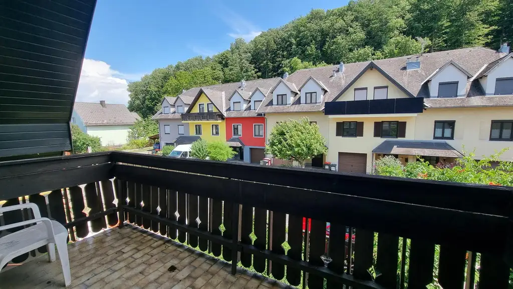Wohnen in ruhiger Siedlungslage - Einfamilienhaus in Heuberg
