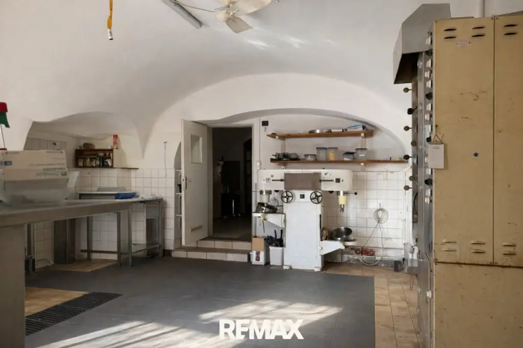 *** 885 m² Wohn- & Geschäftsfläche im Zentrum von Kindberg mit Entwicklungspotenzial! ***