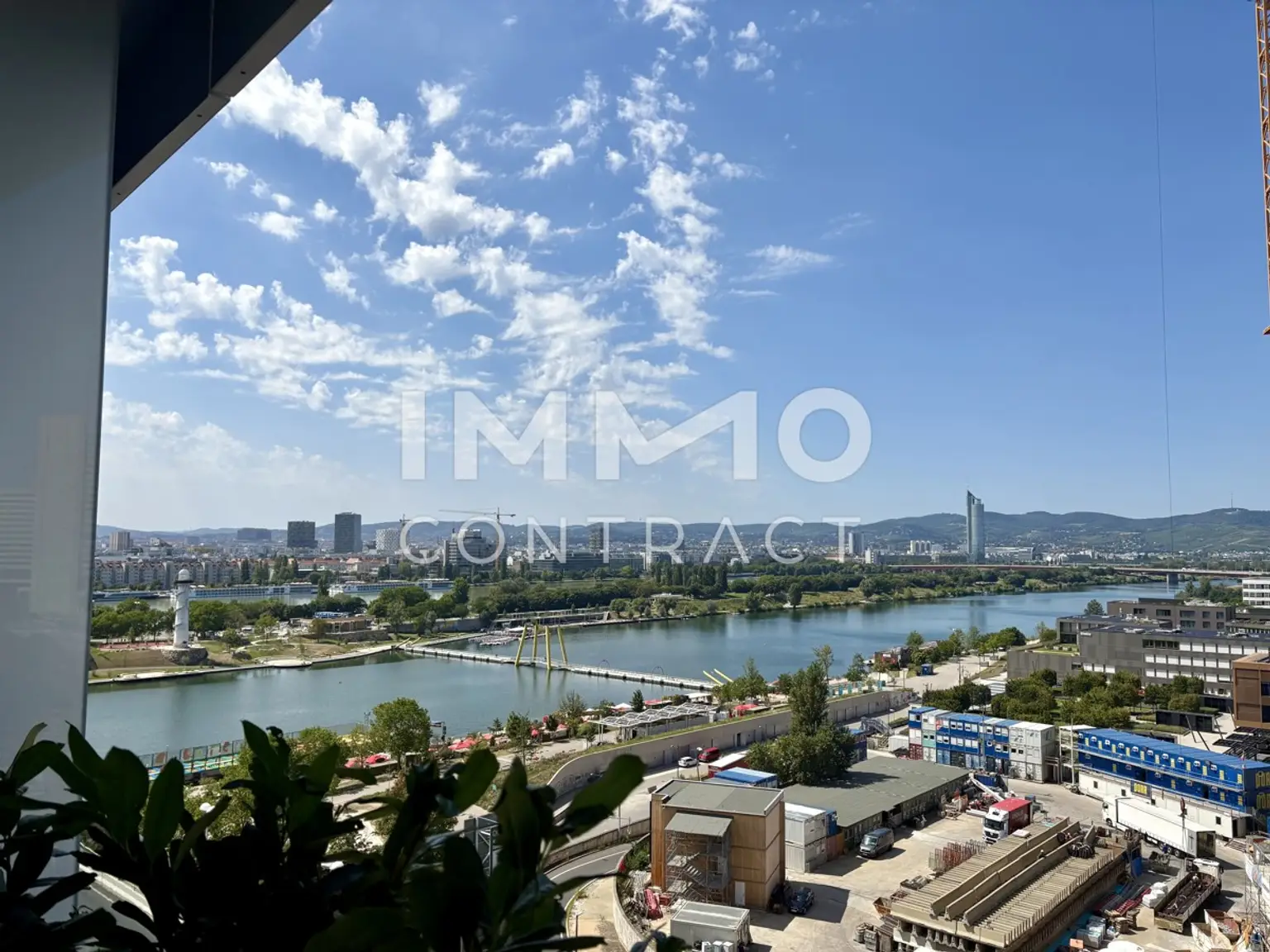 Entzückendes Apartment mit Donau, Kahlenberg, Abendsonne: Gym, Spa, Pool, Lounges, Supermarkt NEW
