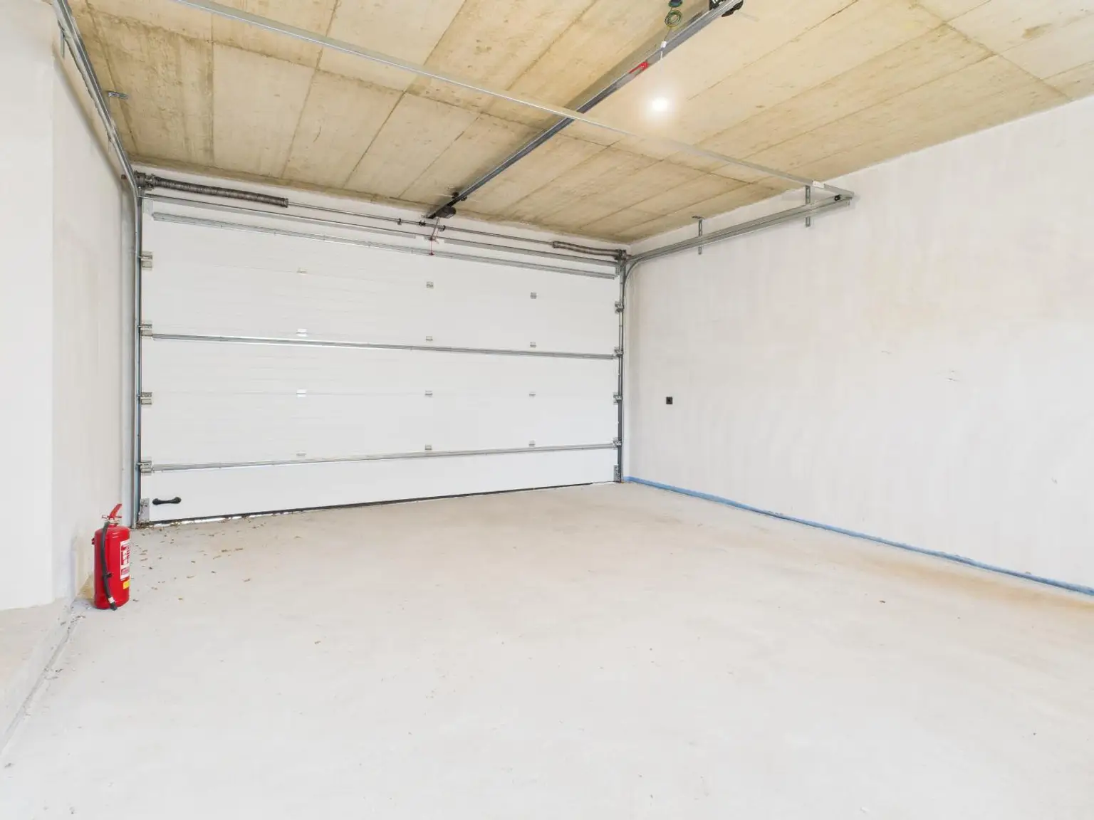 Doppelgarage mit Fussbodenheizung