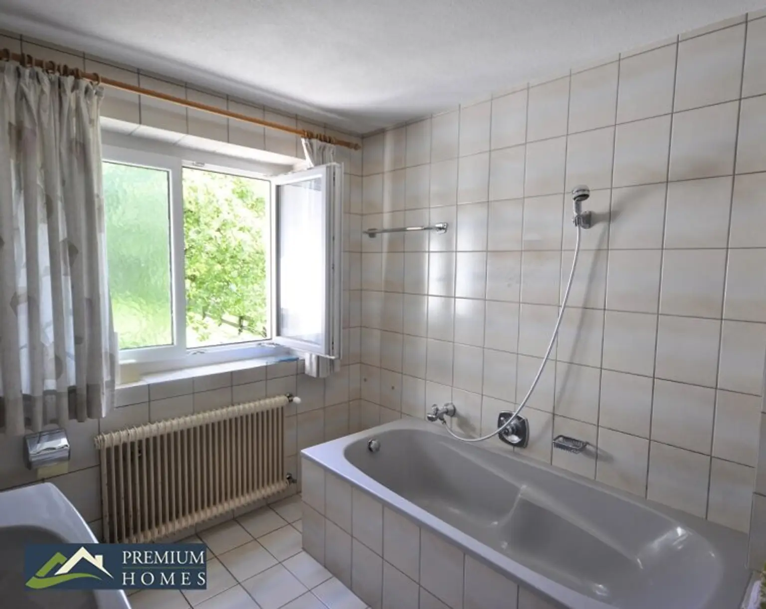 BREITENBACH am Inn - Bad - EG