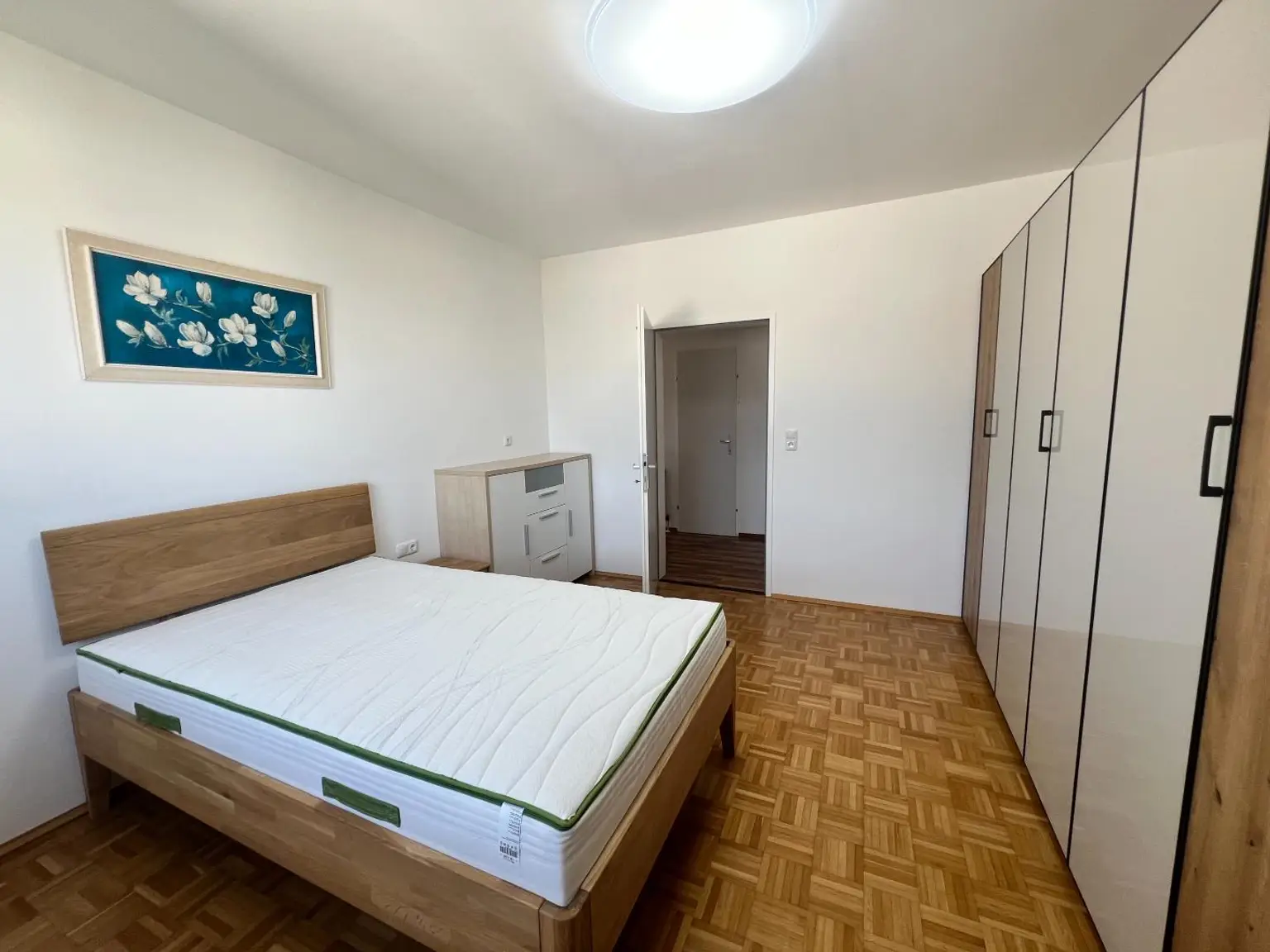 Großzügige 3-Zimmer-Wohnung mit Loggia in zentrumsnaher Lage