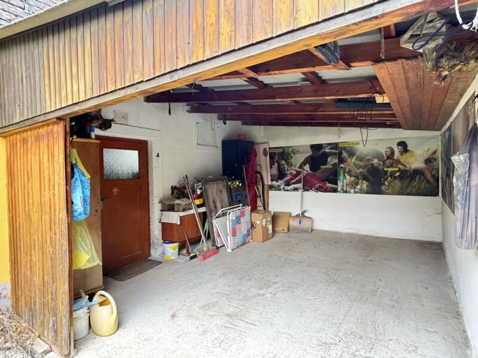 Einliegerwohnung - Eingang & Carport