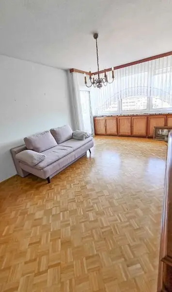Charmante 3-Zimmer-Wohnung mit Loggia in Salzburg