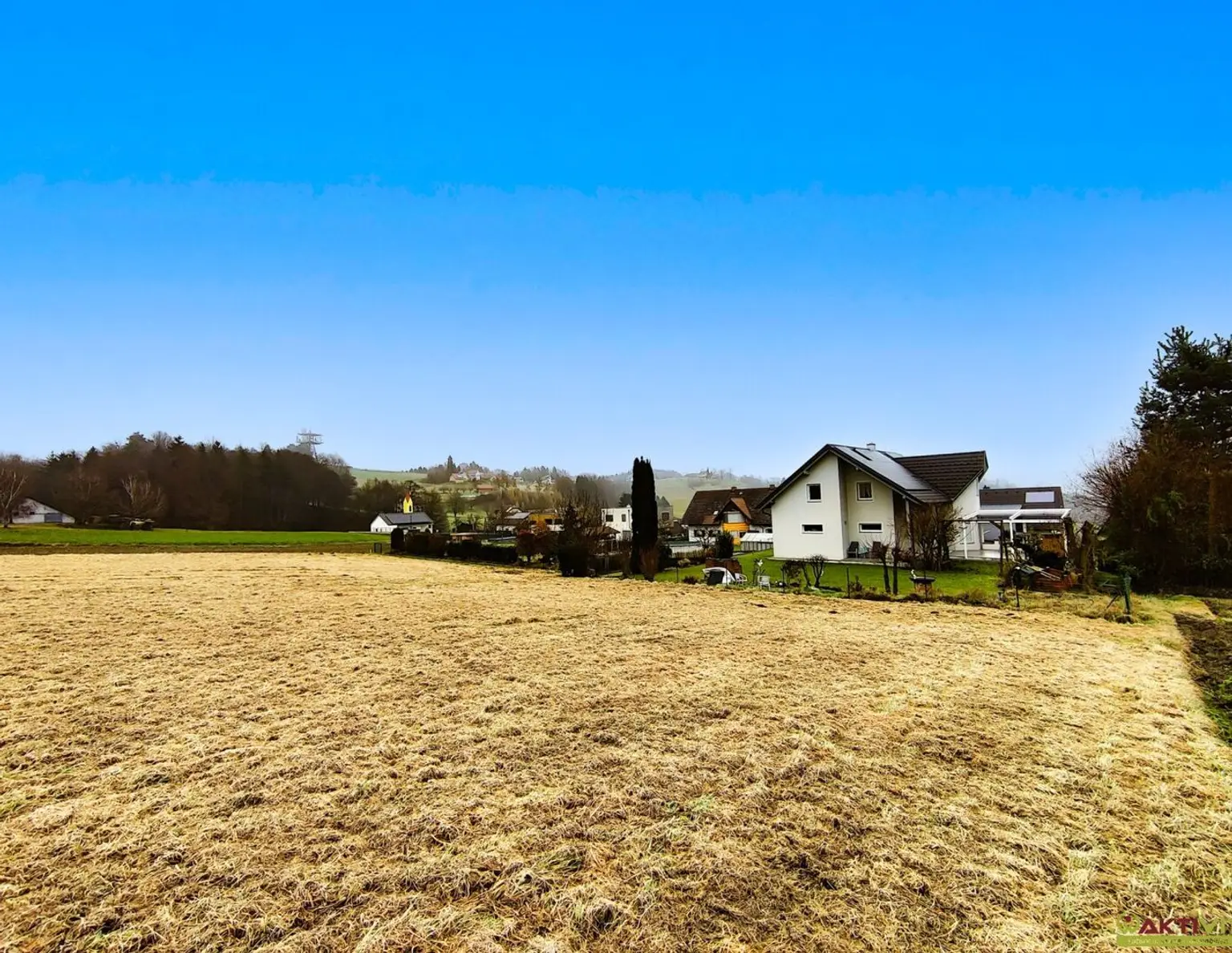 Beliebte und naturnahe Lage bei Fernitz! - 20 Min. vor Graz. - Genießen Sie die Ruhe mit Ausblick ins Grüne.