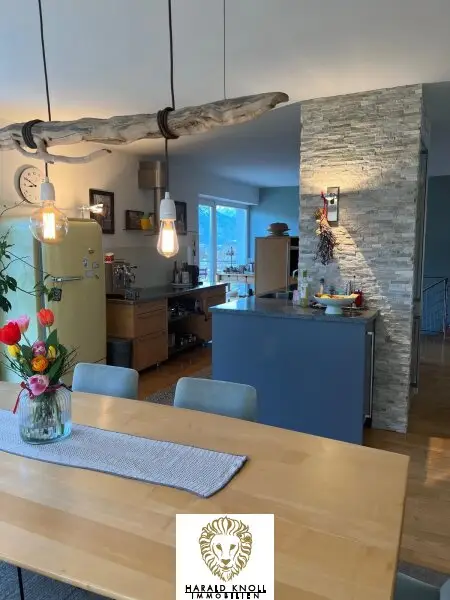 Charmantes Einfamilienhaus mit zwei Gärten und Panoramablick in Aldrans