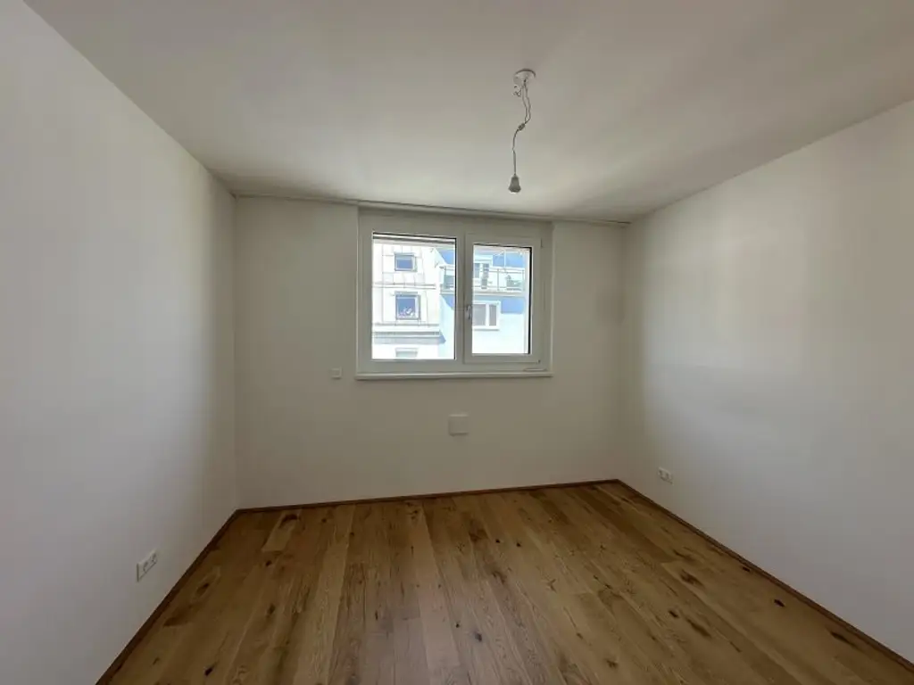 Hier werden Träume war! Exklusive 4-Zimmer Maisonette-Wohnung mit ca. 113 m2 sowie eigener Dachterrasse in ruhiger Lage