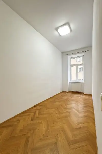 Charmante 3-Zimmer-Altbauwohnung in generalsaniertem Haus mit Lift – 1020 Wien