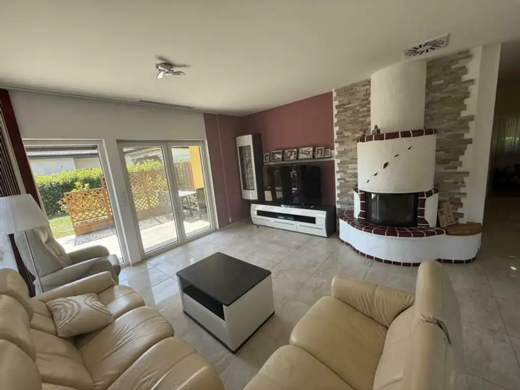 *** Eleganter und stilvoller Bungalow in begehrter Siedlungslage *** unmittelbare Nähe zur Stadt Feldbach ***