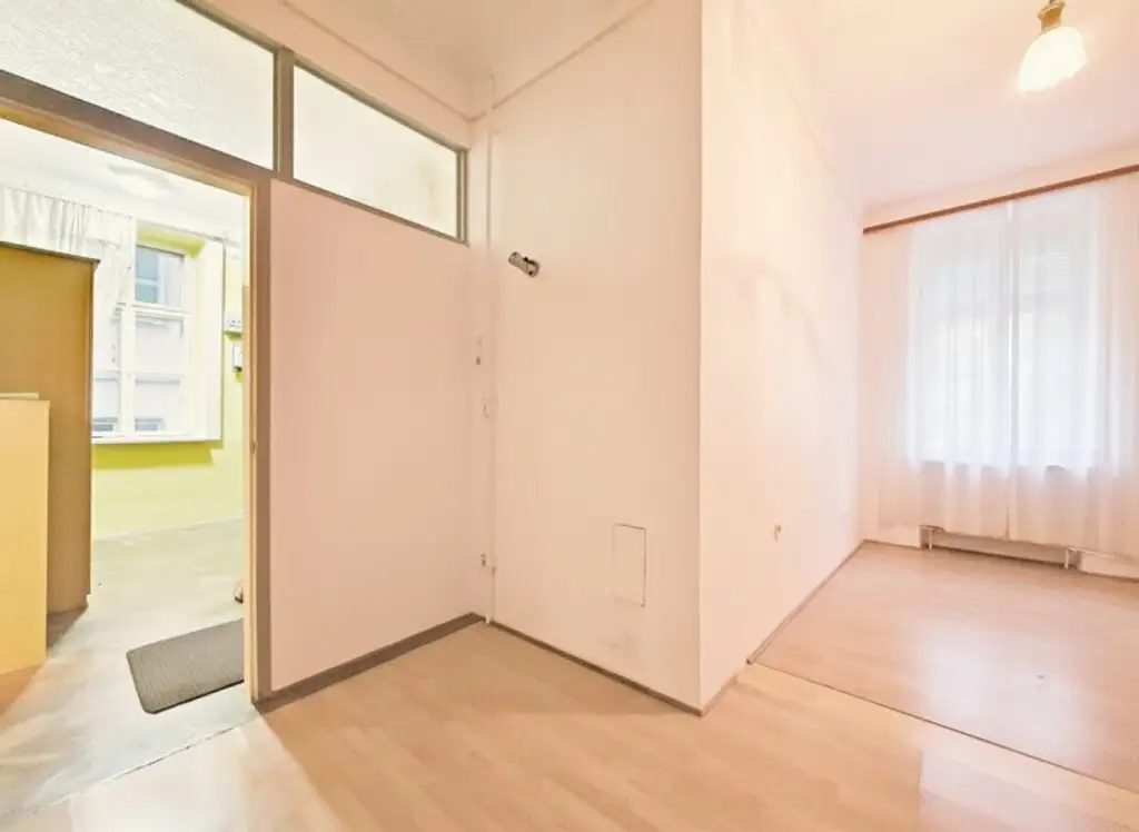 ++NEW++  ALTBAU-CHARME & flexibler Grundriss!  Luxury Ausführung in begehrter Lage des 18. Bezirks! Ebner-Eschenbach-Park