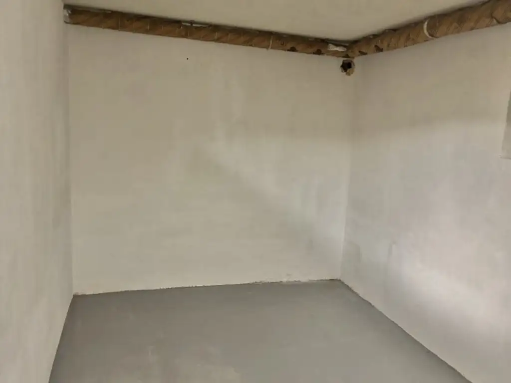 ** FAMILYS BEST **   Reinersdorf !! Bungalow mit ca. 122 m2 Wfl. in ruhiger, idyllischer Ortsrandlage mit ca. 1.200 m2 Eigengrund !!