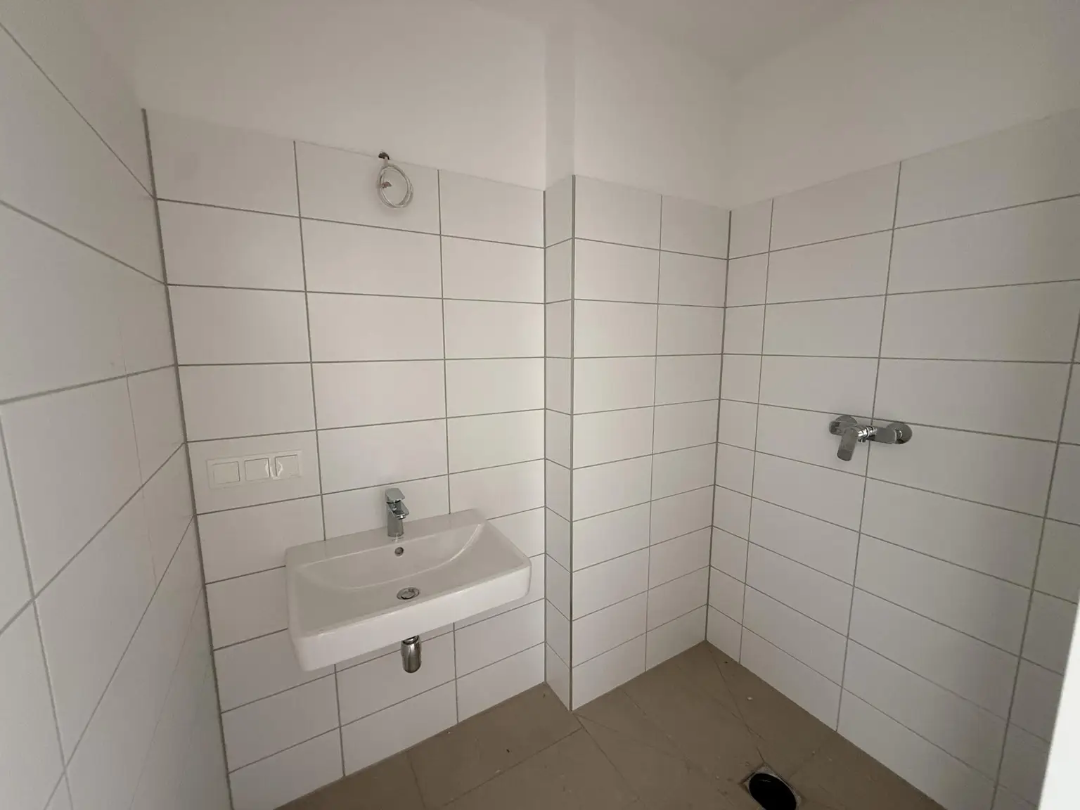 Haus_1_Top_16_Badezimmer_1(Dusche)